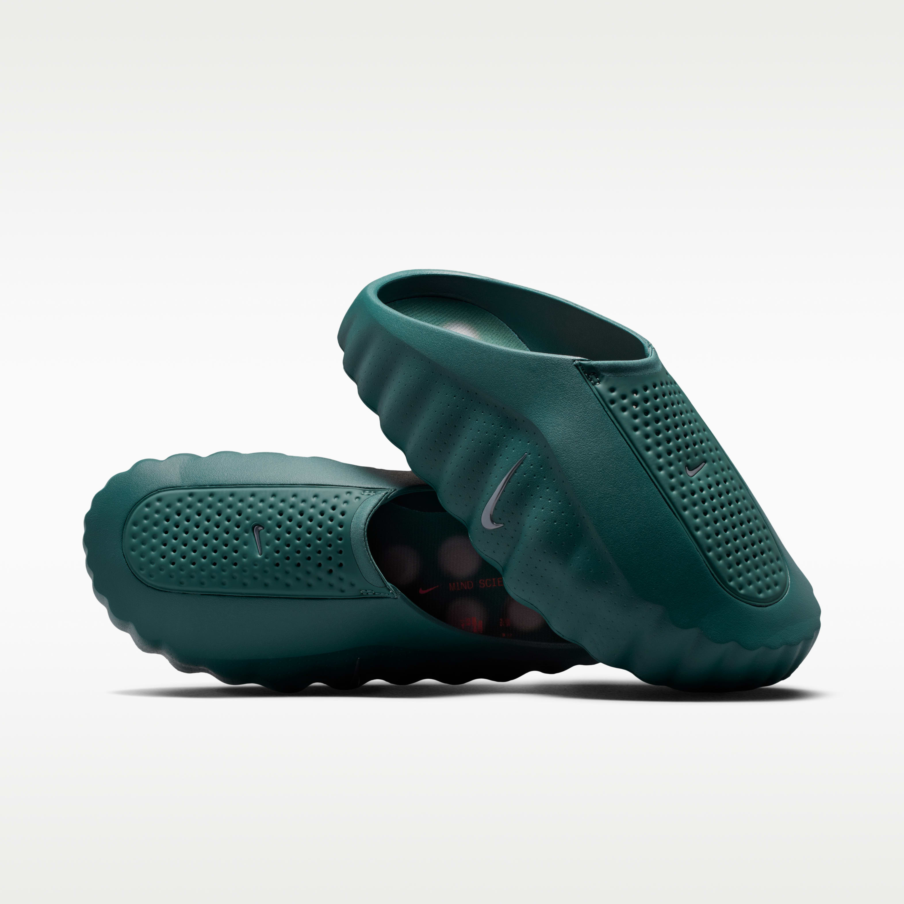 Nike Mind 001 Men's Pregame Mules | The Summit